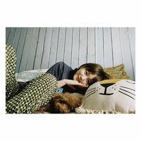 「まさに天使」「超絶かわいい」本田翼、愛犬とのくつろぎショットを公開しファン歓喜