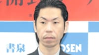 呂布カルマ(42) 9歳長女からのプレゼントを公開し反響の声「呂布さんにめっちゃ似てますね」「どんどん美人さんに」