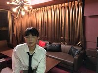 「今日もお美しい」「たまりません」長谷川京子、クールなネクタイ姿に絶賛の声