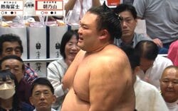 「完全に甦った」強すぎる元大関・朝乃山、198キロ熱海富士を“真っ向勝負”で撃破 復活優勝の可能性浮上でファン大興奮