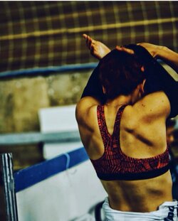 太田りゆ、鍛え上げられた見事なバックショットに「綺麗な背中」と称賛の声／ガールズケイリン