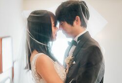 白間美瑠、永田崇人と体をくっつけキスの距離…「心臓止まりそう」スタジオも興奮『私たち結婚しました 5』第1話