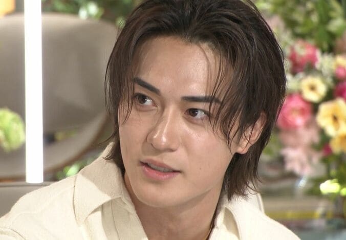 【写真・画像】コートを脱いだら「10倍ぐらい可愛く見える」LDHの人気メンバー、寒暖差を駆使したファッションを絶賛　1枚目