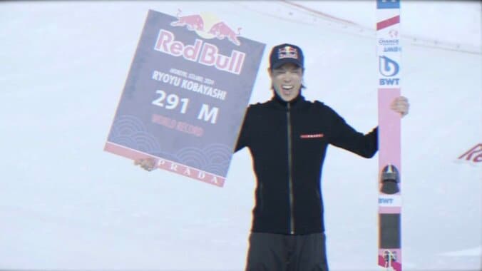 【写真・画像】「信じられない記録」前人未到291m大ジャンプと舞台裏 いざ五輪へ…小林陵侑「世界一、スキージャンプで飛ぶのが1番大きな目標」　1枚目