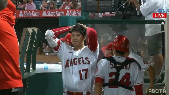 大谷翔平も頭を抱えるほどの“ミスジャッジ”2個分以上低いボールがストライク判定に同僚・監督激怒「こりゃきつい」「これはちょっと問題」 1枚目