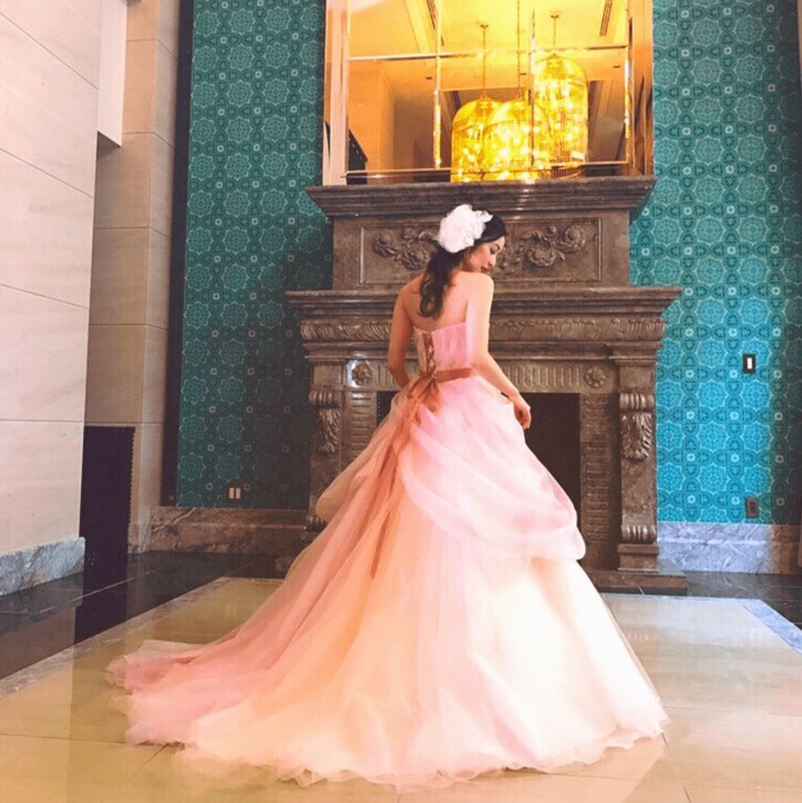 佐々木希のウエディングドレス姿に反響「世界一きれいな花嫁」