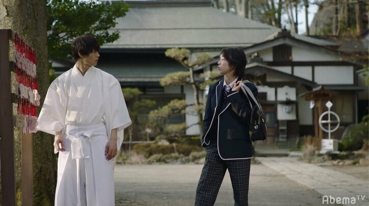 佐野勇斗の装束姿がかっこよすぎると話題に「僕だけが17歳の世界で」