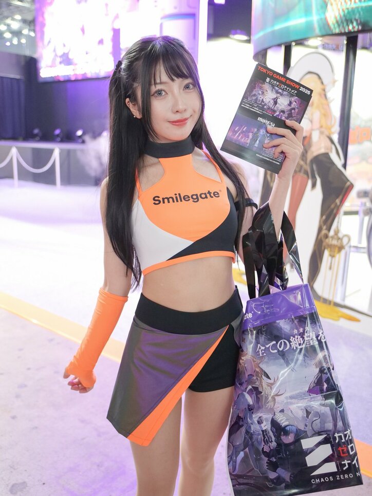 [Photos/Images] L'apparition surprise de cosplayeuses depuis un pod grandeur nature ! Retour sur le stand Smilegate au Tokyo Game Show 2025 5th