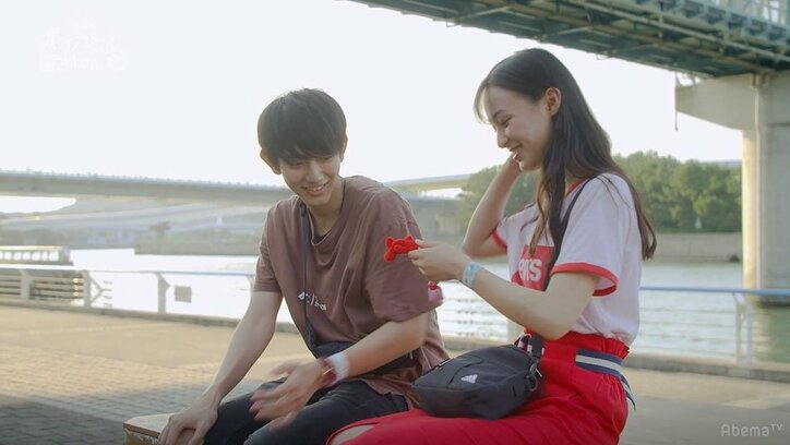 皆がいるなか突然手を掴んで「ちょっと来て」と囁く… 思わせぶり男子の強引な行動に横澤夏子ら絶叫「待って待って！」