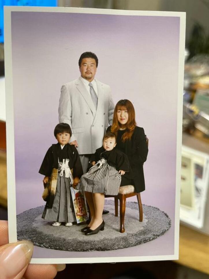  北斗晶、懐かしい家族写真を公開「素敵」「全然変わらない」の声 