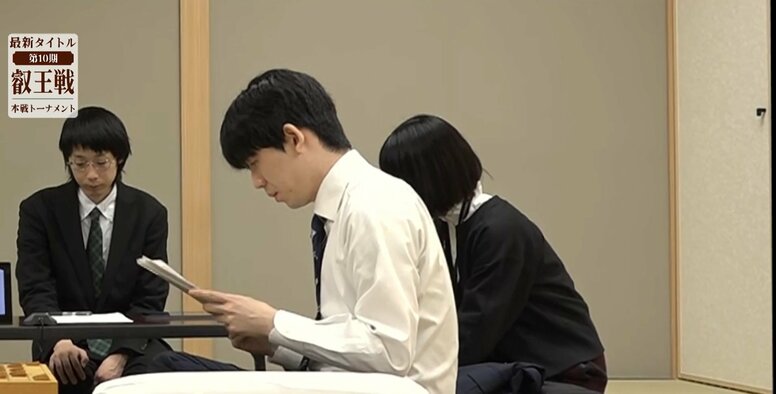 「“大人の財布”でした」先輩棋士も興味津々！？523日ぶり予選対局の藤井聡太竜王・名人、スーツ姿や昼食注文の姿が話題