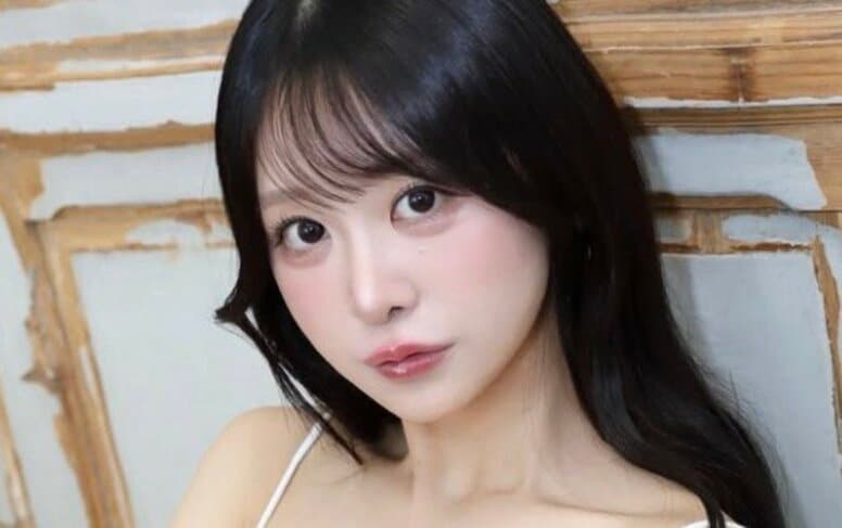 「これで街歩くの！？」“令和の愛人”27歳グラドルの私服姿に驚きの声「AIみたい！」