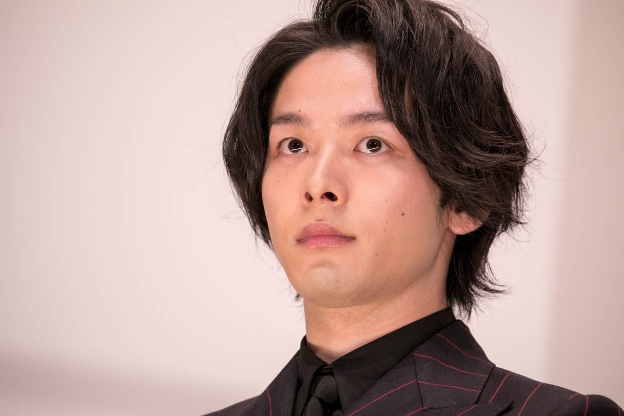 中村倫也、『孤狼の血』狂犬役に「緊張で眠れなかったです…8時間くらい 