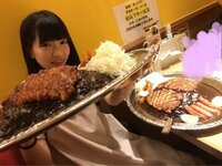 もえのあずき、おやつで「2.5kg」のカツカレー2杯を平らげる