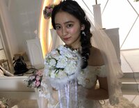岡田結実、ウエディングドレス姿を公開「こんな綺麗な花嫁さんに」