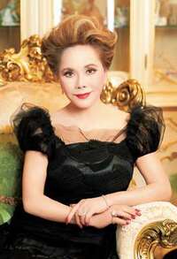 デヴィ夫人『「美のかほり」で スキンケア♡』