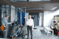 小栗旬が撮影した『CRISIS』オフショットに「センスある」