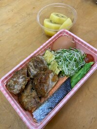 花田虎上『朝ご飯はお弁当』