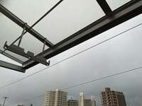 大島奈保美『目から長い髪の毛が』