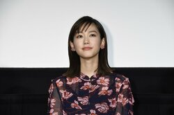 桐谷美玲、2018年は「年相応な一面を見せていきたい」