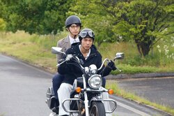 小野塚勇人と中村優一が恋のバトル！？映画『恋のしずく』より新場面写真を解禁