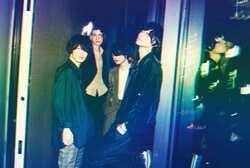 川上洋平と小野賢章が共演！ [Alexandros]の新曲MVが話題に