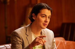 日本の陶芸に憧れオーストラリアから来日　弘中アナも大注目のイケメン外国人・イギー