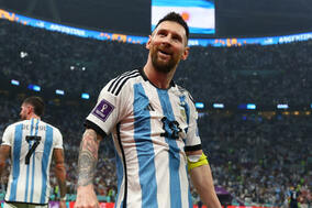 【W杯】本田圭佑も絶賛「世界一」　メッシの“2段階ドリブル突破”から絶妙アシストに衝撃