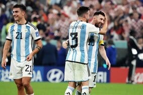 「カタールW杯優勝」アルゼンチンは開幕戦とは「別のチーム」に変貌!!「メッシ頼み」からの脱皮のウラに20代前半選手の「驚異の急成長」！《現地ルポ》