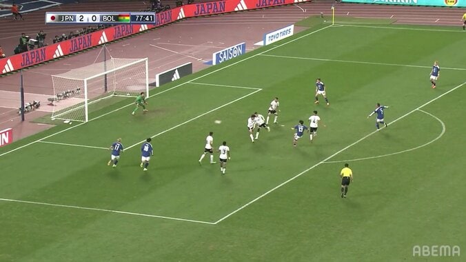 「鳥肌」「次元が違う」中村敬斗、一瞬で相手DFを翻弄→股下を撃ち抜く超絶ゴラッソ「何度見返しても凄い」衝撃の“足裏フェイント”にSNS沸騰 4枚目