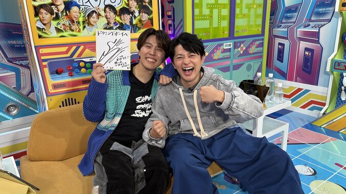 【写真・画像】下野紘、入野自由の予測不能な行動に腹筋崩壊！『声優と夜あそび』で9ヶ月の絆を検証　1枚目