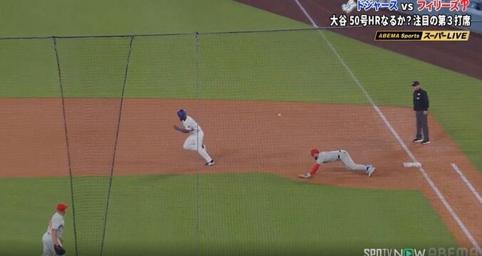 【写真・画像】どこ見てんだよ！ 今永昇太のボールで“混乱”「なんで振り向いた」マン振り三振→打者の様子がおかしくなる「なんのポーズ？」　1枚目