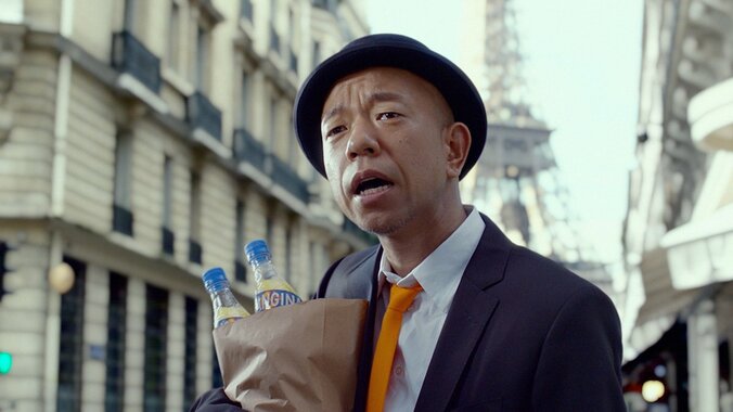 小峠がオランジーナCMに出演！フランス人俳優・ヴァンサン・カッセルの弟分役を熱演 5枚目