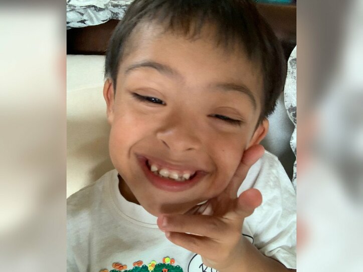 【写真】笑顔のケンジくん