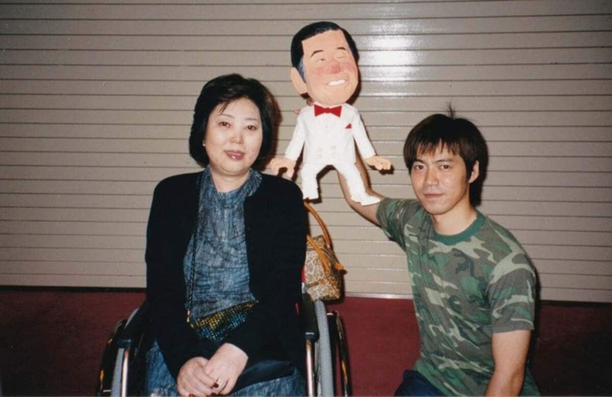 活動歴および当時の関連ビジュアル記録