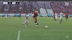 「敵ながら感激」鈴木優磨、豪快過ぎるツイスト反転シュートが話題「身体ねじ切りしそう」「質が高すぎる」完璧裏抜けからの圧巻フィニッシュワークの瞬間