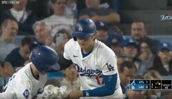 なんだ、ただの聖人か… 大谷翔平、ボールボーイへの“神対応”がヤバすぎると話題に　ファン騒然「毎回優しすぎるだろ」「なかなかできない」