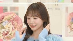 「永遠に見ちゃう」 人気アイドルの“首筋”あらわな仕草にファン悶絶「眼福すぎる」「本当に美しい」