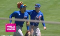 一体、何があった！？ カブス・鈴木誠也、頭を叩かれる“珍プレー” 一瞬ヒヤリ…打球を追ってチームメイトとあわや接触「マジ危ない」「喧嘩になるかとw」