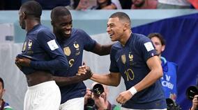 W杯フランス代表DF「エムバペを止めるコツ」を明かす。“早く◯◯する”