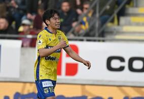 ユニオン戦では得点の崩しに関わるも「自分には満足していない」と辛口評価　開幕戦先発だった香川真司のベルギー2年目