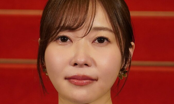 【写真・画像】指原莉乃「カードが爆発するくらいお金使いました」散財を告白「目が潰れるくらいピカピカの…」　1枚目