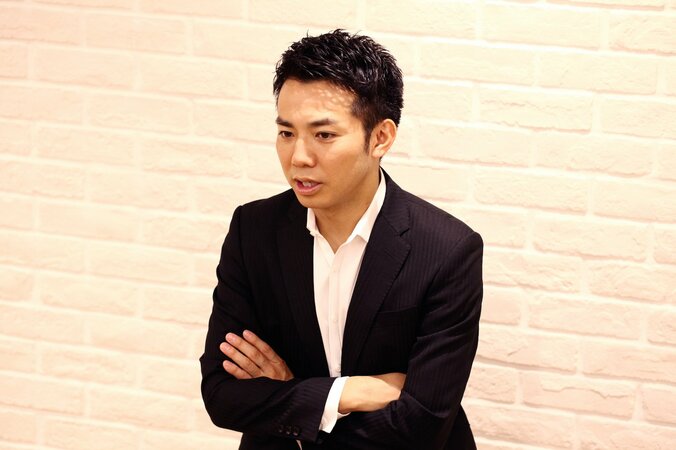 ピース綾部が2時間ぶっ飛ばす妄想生番組「普段する妄想はハリウッドを歩く自分」 4枚目