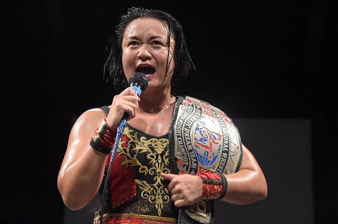 「男と対等に勝負できないなんて思ってんじゃねえぞ！」女子プロレス界の横綱・里村明衣子、DDT王座獲得 2枚目
