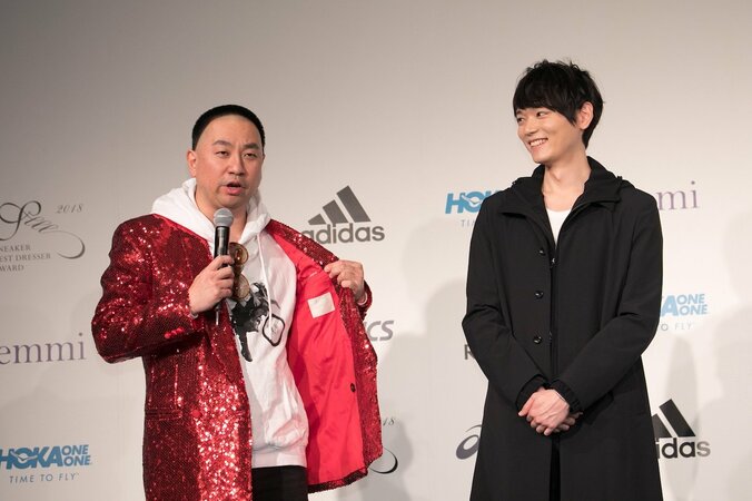 レイザーラモンRG、細川たかしにもらったジャケットをジャスティン・ビーバー風に着こなす 3枚目