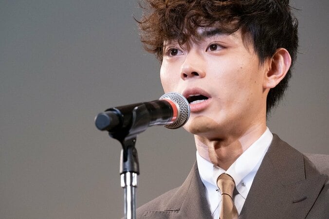 中村倫也、後輩・菅田将暉の祝辞に感激　「もっと言って」とリクエスト 22枚目