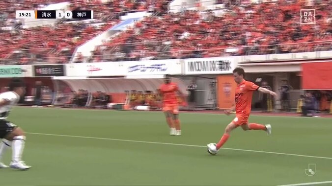 「ワールドクラス」36歳乾貴士、セクシー過ぎる“連続股抜き”が話題「脳内どうなってるん」ワンタッチトラップで股抜き→股抜きラストパスでスーパーアシスト！ 4枚目