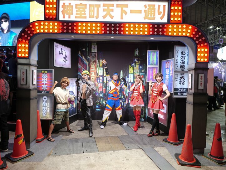 【写真・画像】【TGS2025】出店ブースのコスプレイヤー・コンパニオン一覧｜『七つの大罪』『龍が如く』など　17枚目