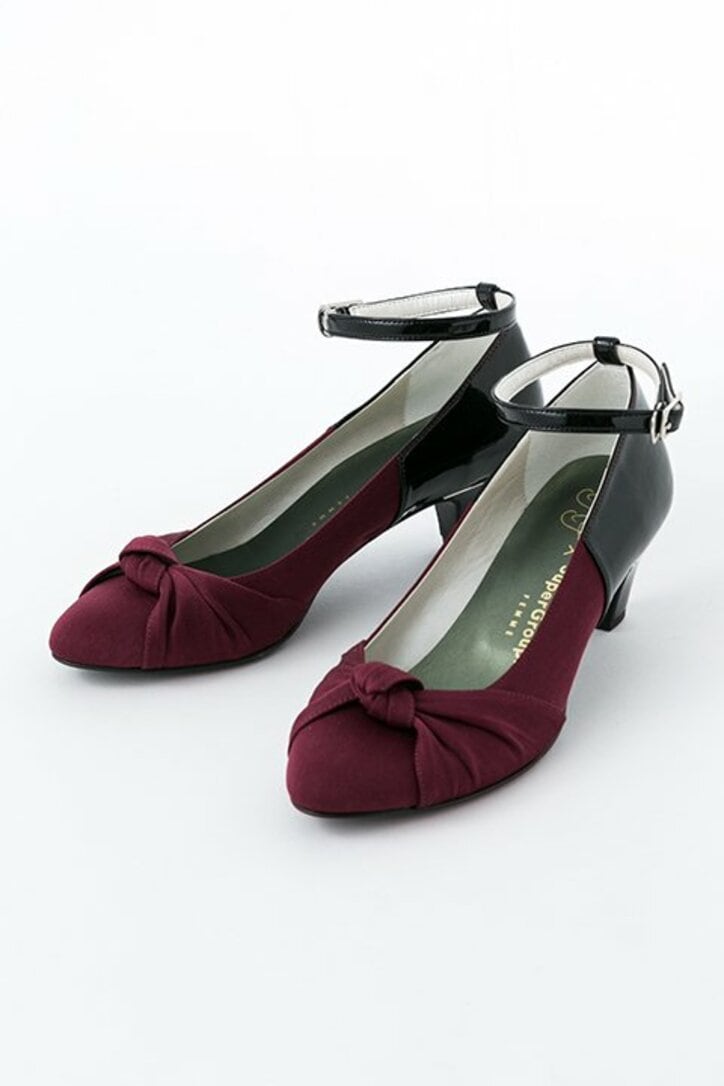 アニメ『K RETURN OF KINGS』伏見猿比古と八田美咲イメージのコラボアイテムが登場！　冬パンプスが普段使いにぴったり