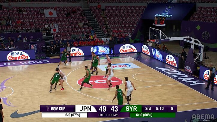 【写真・画像】天才かよ！ 富樫勇樹の“神業パス”が「やっぱ別格」「うますぎ」空間を支配した完璧アシストの瞬間【バスケ日本代表】　1枚目